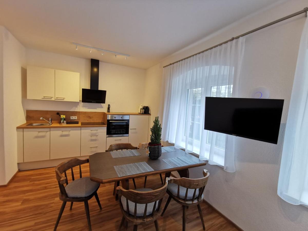 Apartments Haus Schoen - Preise Inclusive Pitztal Sommer Card Jerzens Room photo