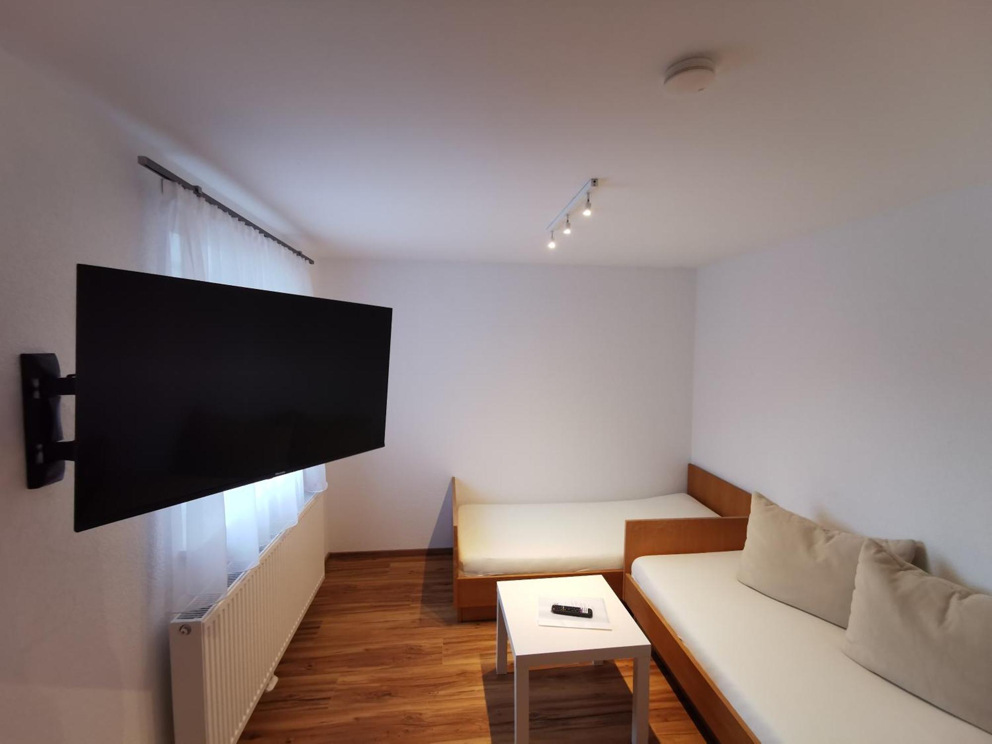 Apartments Haus Schoen - Preise Inclusive Pitztal Sommer Card Jerzens Room photo